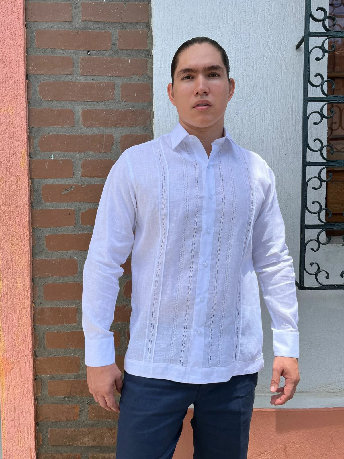 Calados y Bordados
